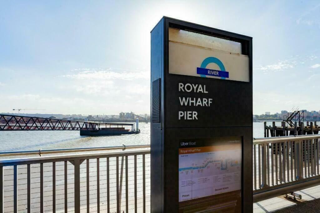 City Escape - Royal Wharf Лондон Екстериор снимка